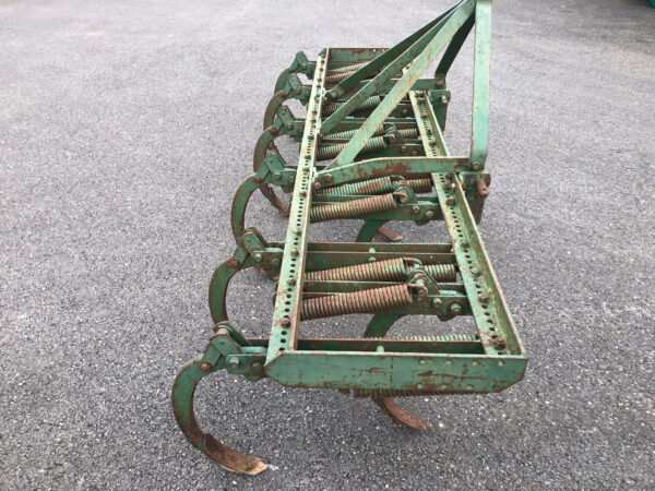 CULTIVATEUR TILLER 11D-8269