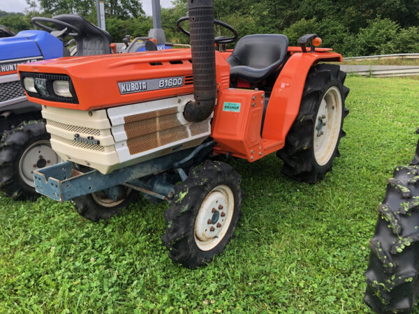 Kubota B1600-0